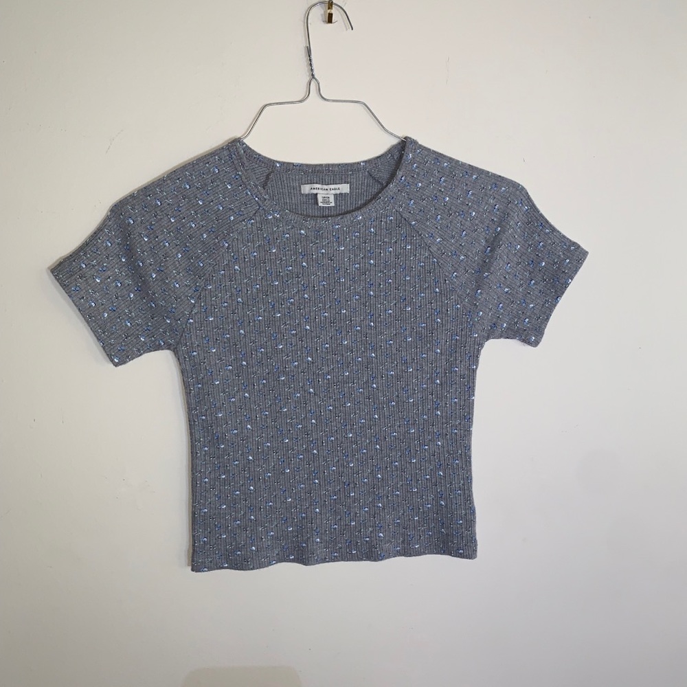 AMERICAN EAGLE FLORAL TEE SHIRT